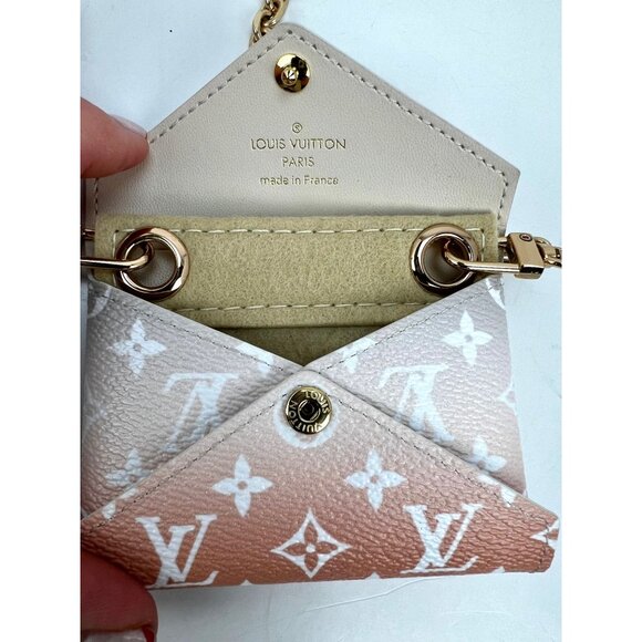 LOUIS VUITTON Kirigami Pochette Small Pool Giant Monogram Card Case - Picture 4 of 11